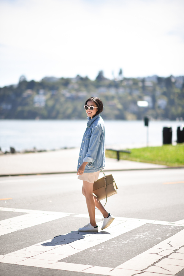 weekend-outfit-dress-sneakers-3