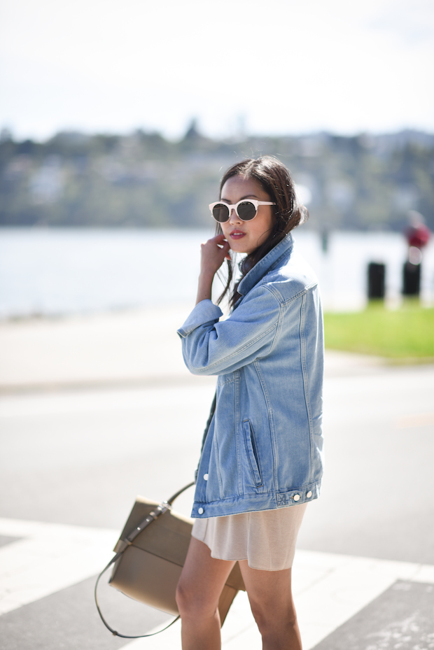 weekend-outfit-dress-sneakers-2