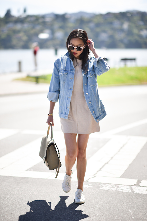 weekend-outfit-dress-sneakers-1